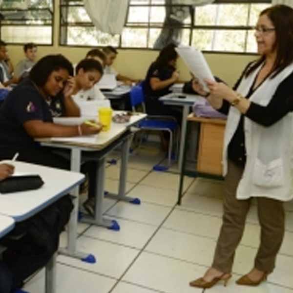 Estado quer professor substituto por três anos