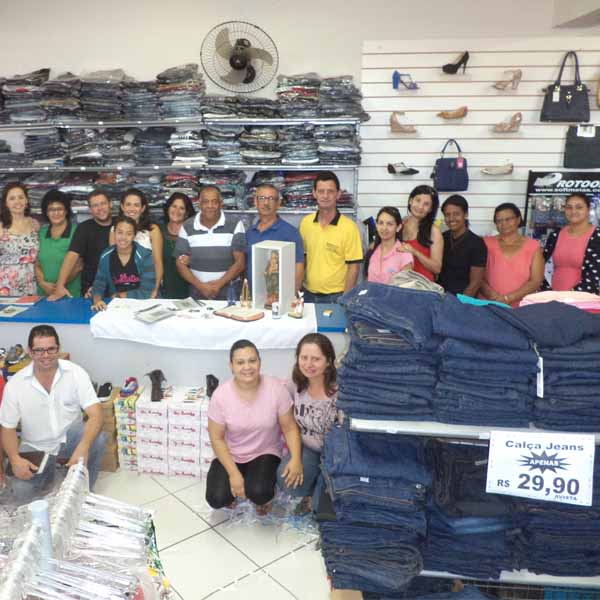 Arco-Íris Confecções recebe o terço empresarial
