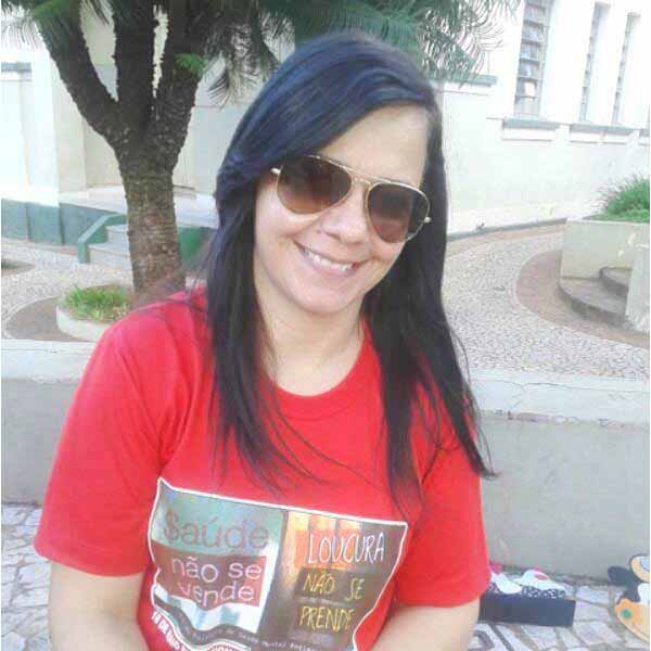 Elizete Feitosa celebra idade nova