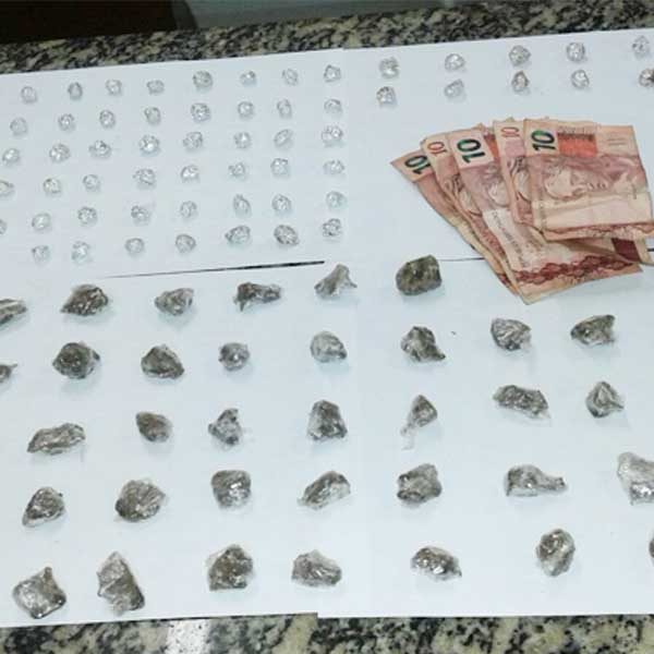 Com ajuda de cão farejador, PM apreende dezenas de entorpecentes na Barra Funda