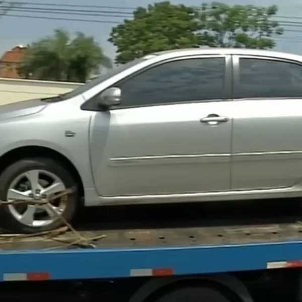Polícia prende dois suspeitos de render família e roubar residência em Cândido Mota