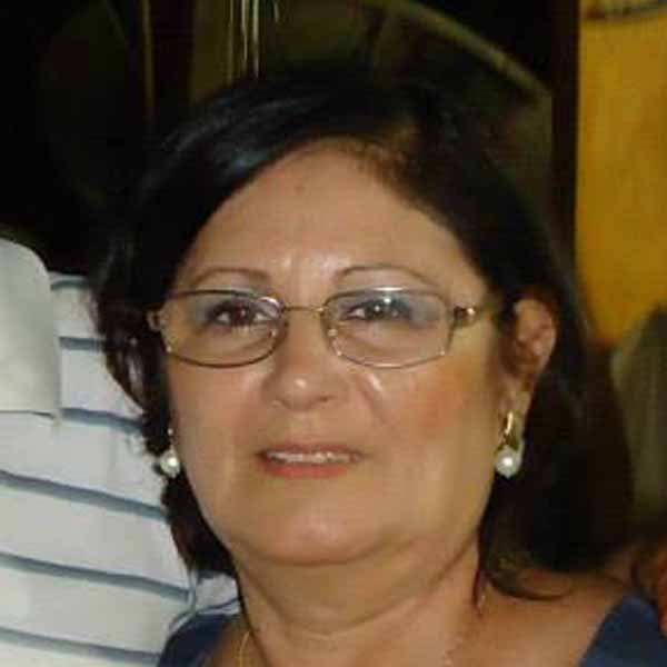 Maria Aparecida Cortez comemora idade nova