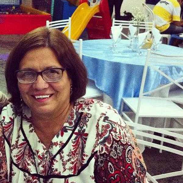 Isabel Pádua comemora mais um ano de vida