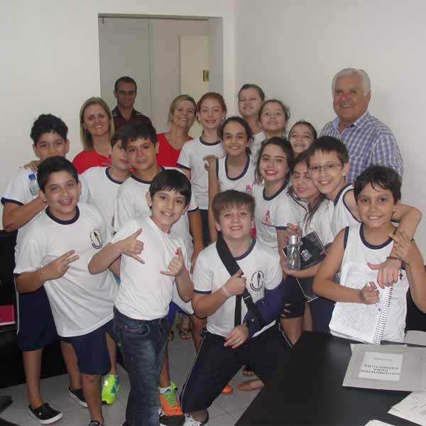 Câmara recebe alunos do Colégio Paraguaçu