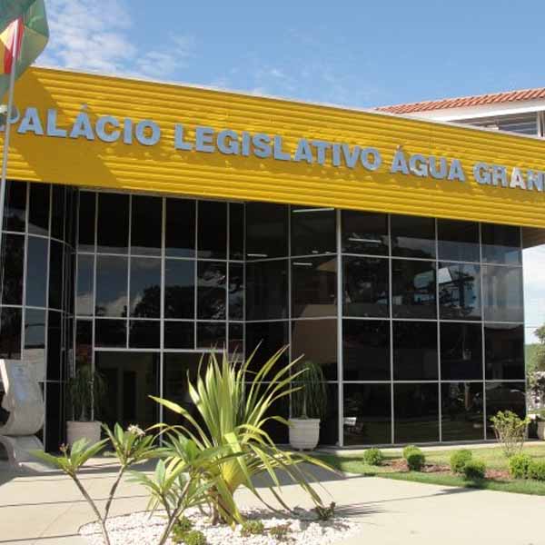 Câmara autoriza renovação de contrato com empresa responsável pelo lixo urbano