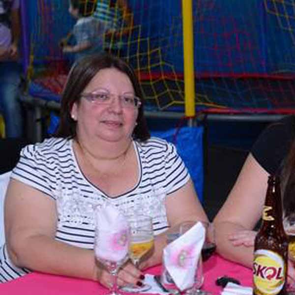 Berenice Prado é a aniversáriante deste sábado