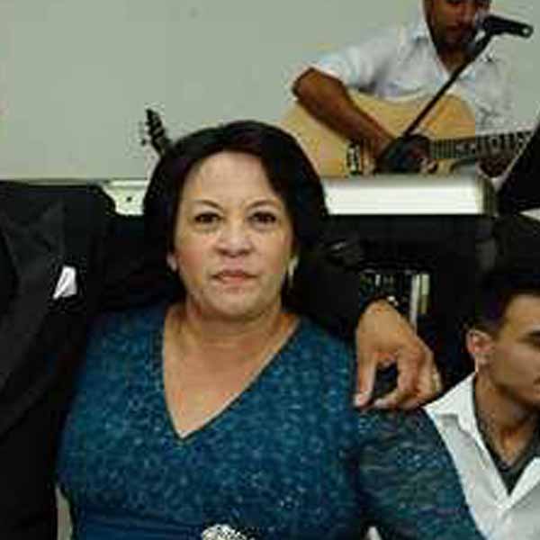 Vandira Andrade é a aniversáriante do dia