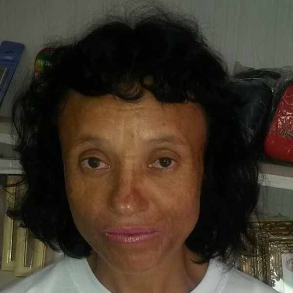 Zéfinha recebe os parabéns pelo seu aniversário