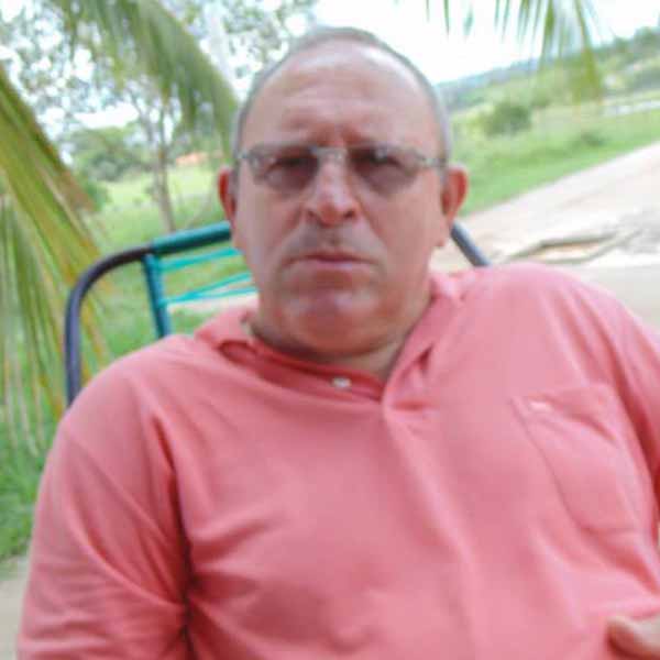 Luiz Kumpad recebe os parabéns