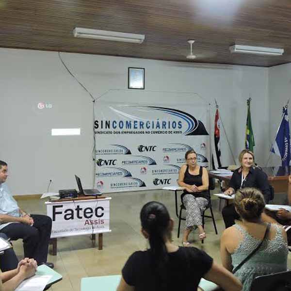 Sincomerciários e FATEC realizam dois cursos