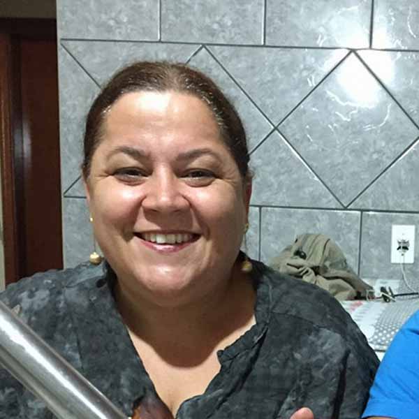 Rosana Maria Paião comemora mais um ano de vida