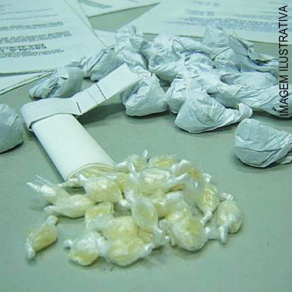 PM faz apreensão de maconha e crack em duas ocorrências, nesta quinta-feira