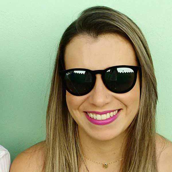 Camila Guilherme comemora mais um ano de vida