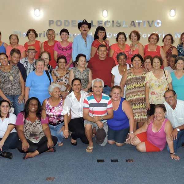 Membros do CCI fazem visita à Câmara Municipal