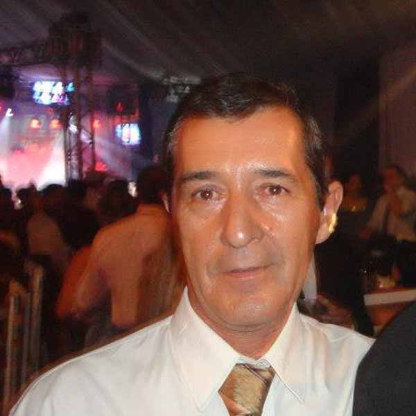 Roberto dos Anjos comemora mais um ano de vida