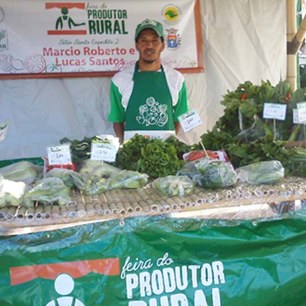 Feira do Produtor Rural na Fonte Luminosa de Paraguaçu é sucesso