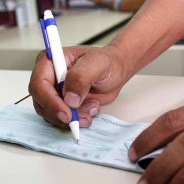 Com cheques furtados, grupo faz compras no Supermercado Kawakami