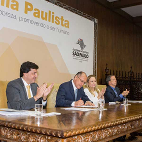 Paraguaçu marca presença no lançamento do maior programa de combate à pobreza do Estado