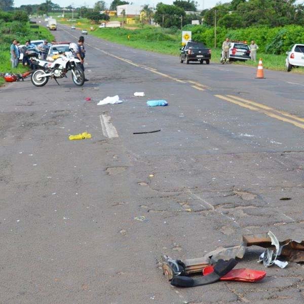 Casal morre após sofrer acidente ao retornar do serviço em Bastos