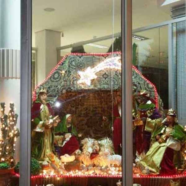 Empresas e residências ainda podem se inscrever no concurso de decoração EnCantos de Natal