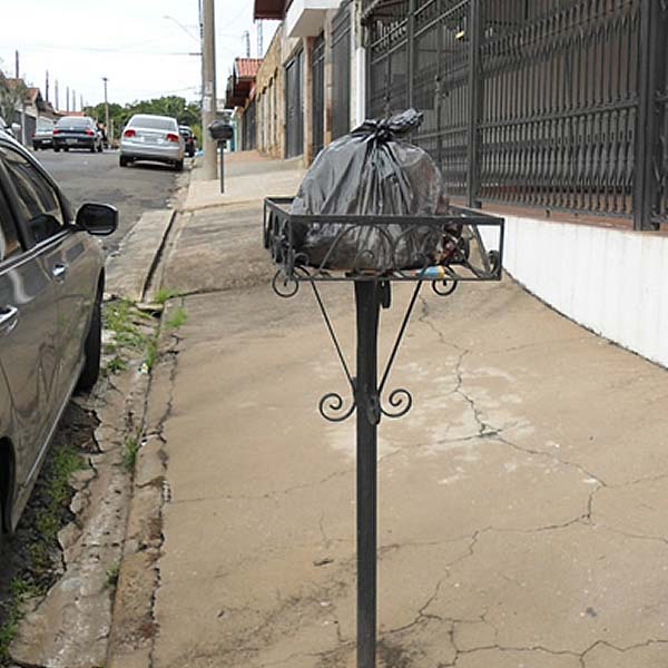 Instalação de lixeiras em novos imóveis passa a ser obrigatória no município