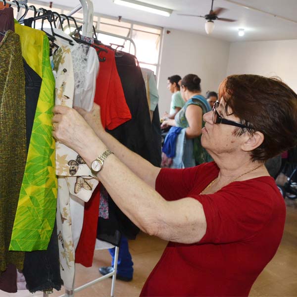 Brechó Chic da Santa Casa acontece até as 22h desta sexta-feira