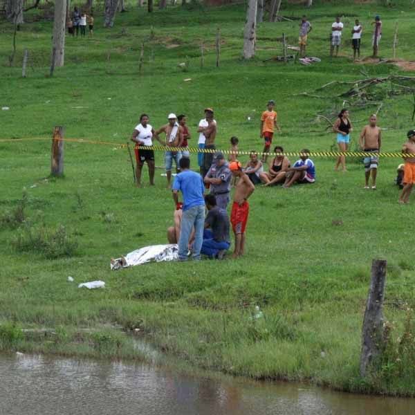 Jovem morre afogado em lagoa de Marília