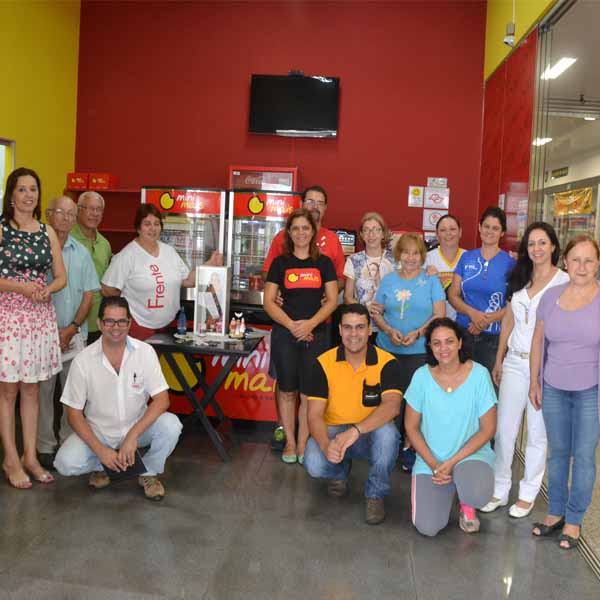 Mini Mais - Doces e Salgados recebe o terço empresarial