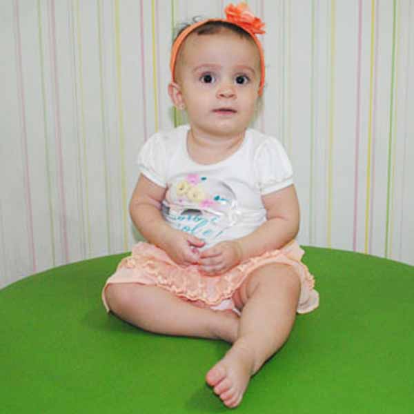Lívia Maria veste as novidades do Planeta Kids em sessão fotográfica