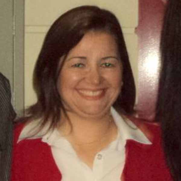 Luciane Correa é a aniversáriante do dia