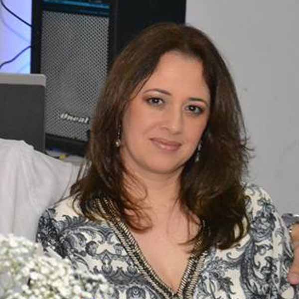 Ana Paula Bazzo comemora mais um ano de vida