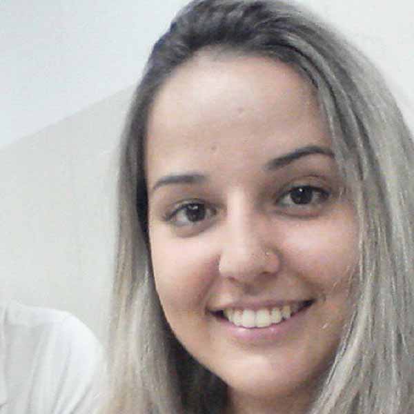 Bruna Felix comemora mais um ano de vida