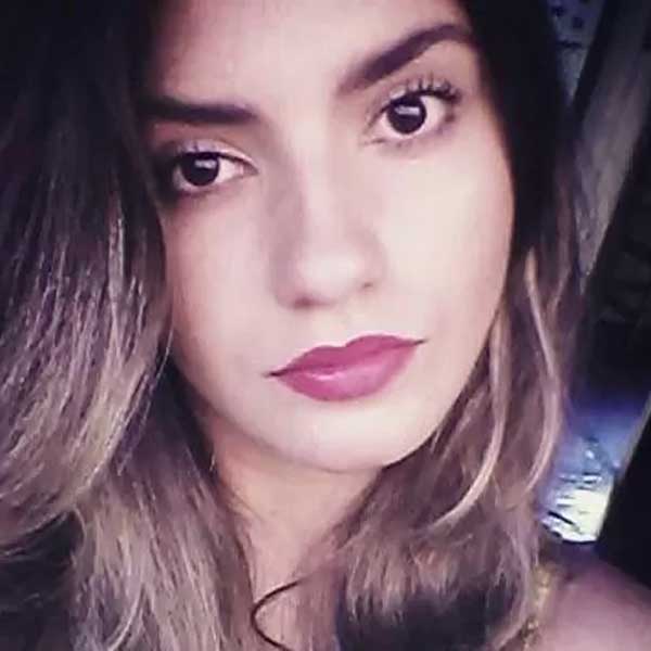 Jovem encontrada morta em banheiro público é sepultada em Rancharia