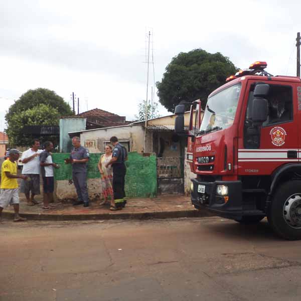 Homem esquece panela no fogo ao levar pai ao Pronto Socorro e fumaça assusta vizinhos