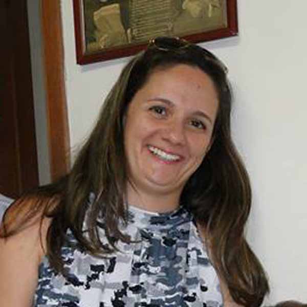 Monise Araujo é a aniversáriante do dia