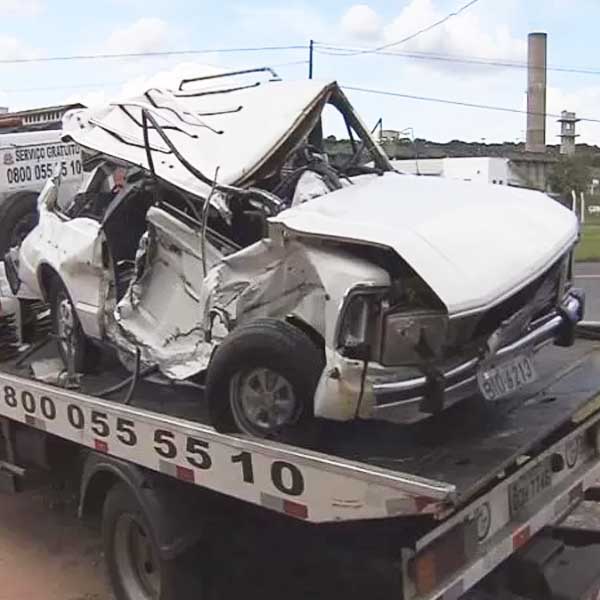 Acidente deixa vítimas gravemente feridas na rodovia SP-294
