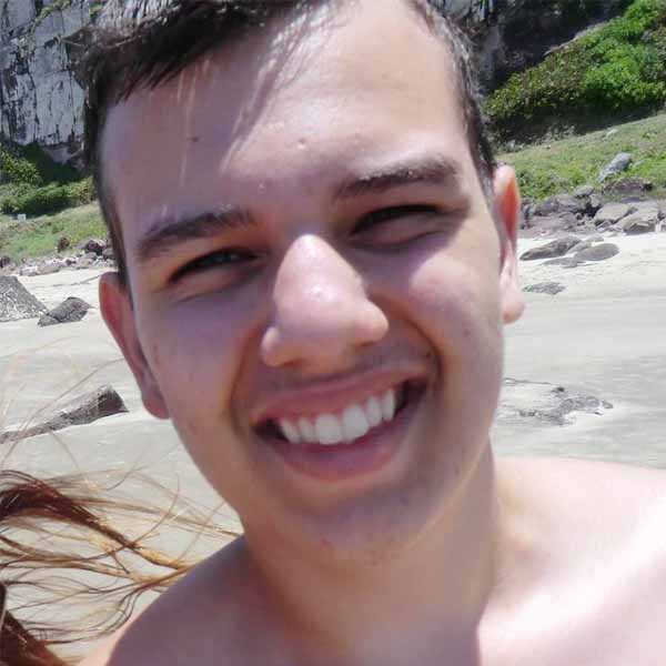 Assisense de 15 anos é encontrado morto na cozinha de casa