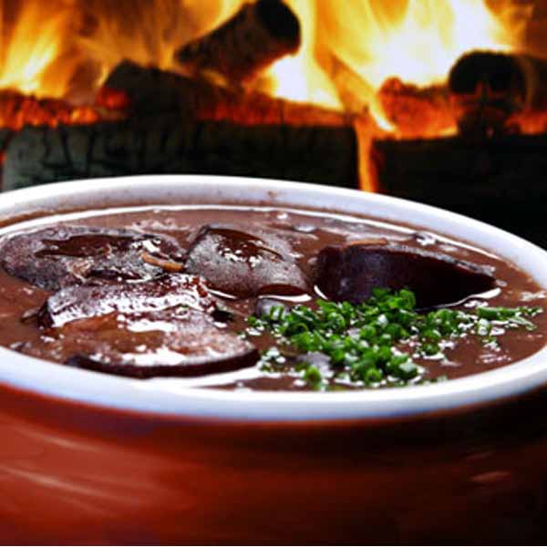 Sábado é dia de feijoada no Brumado Restaurante & Churrascaria
