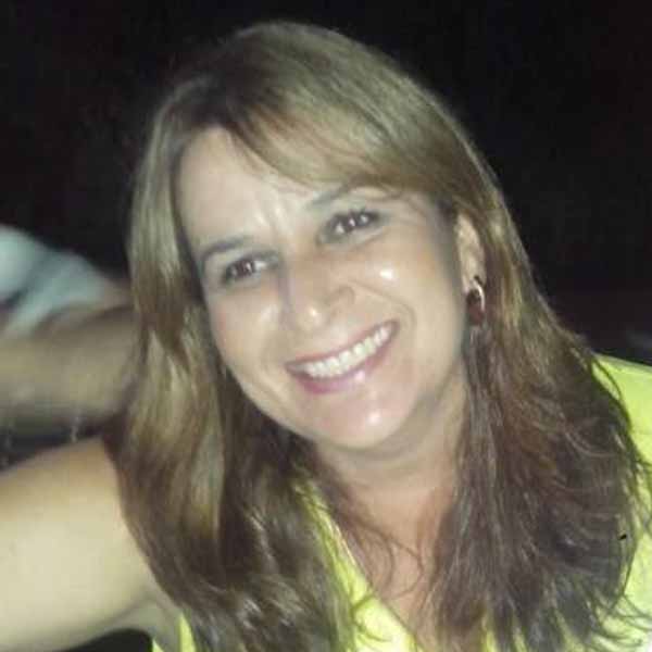 Deise Moya recebe os parabéns