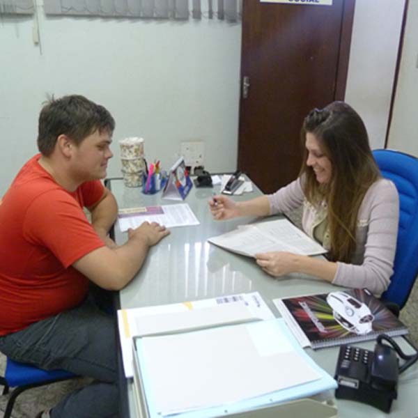Universitários têm até o dia 19/02 para requerer auxilio transporte na prefeitura de Paraguaçu