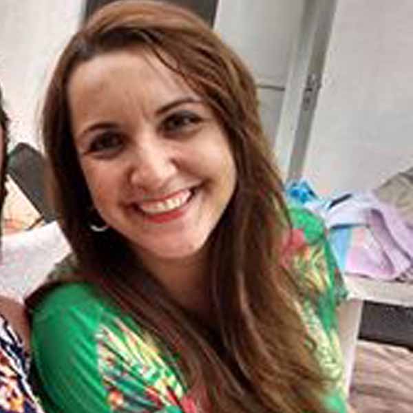 Laisa Mattos celebra idade nova