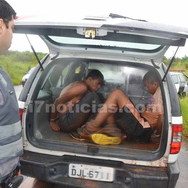 Paraguaçuenses roubam comércio em Maracaí e são presos com mais de R$ 14 mil na cueca