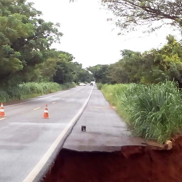 Manutenção em estradas é acelerada, mas chuvas dificultam