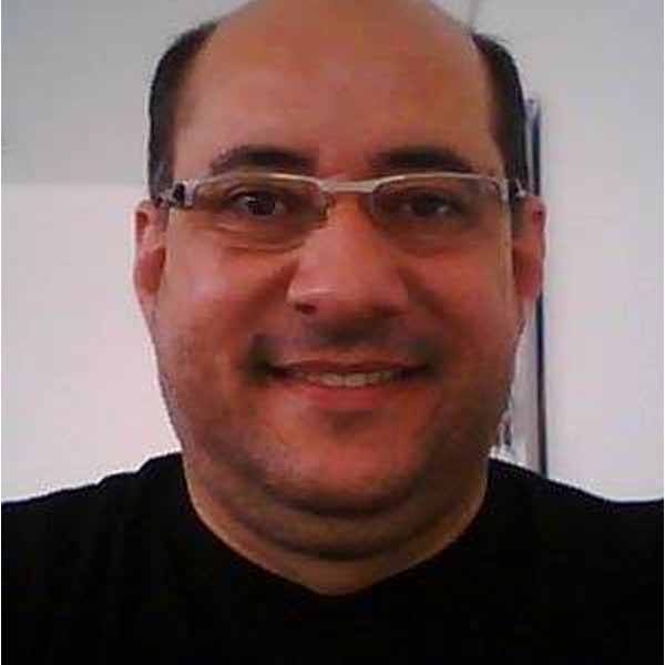 Marcelo Menegon aniversaria nesta quinta-feira