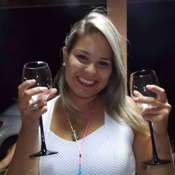 Cintia Pereira recebe os parabéns