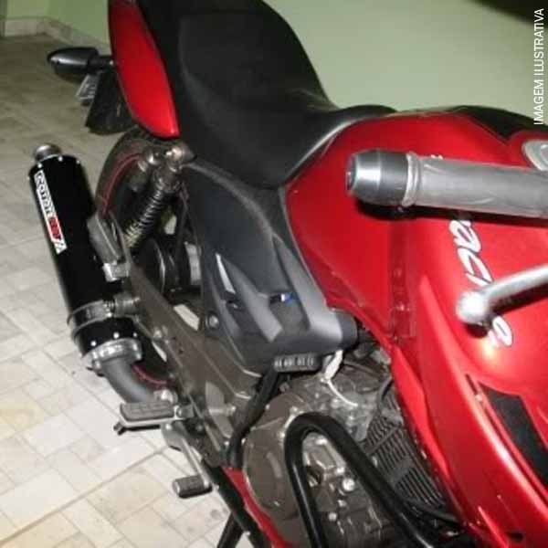 Moto roubada é localizada abandonada na Barra Funda