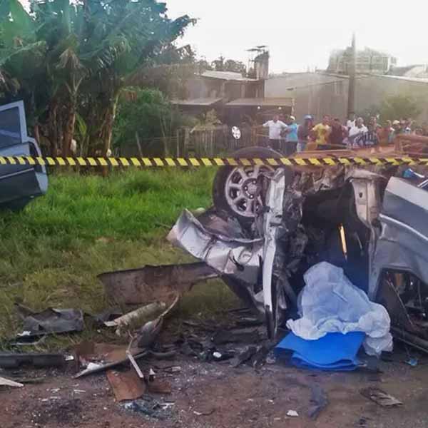 Acidente entre dois veículos mata seis pessoas na região de Prudente