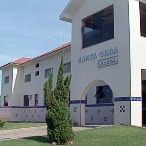 Mulher morre e namorado vai para a UTI após consumo de lanches em Dracena