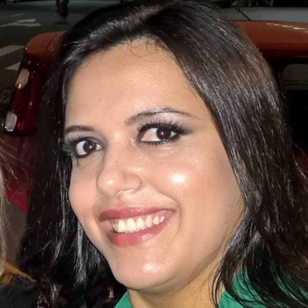 Simone Guerra  recebe os parabéns