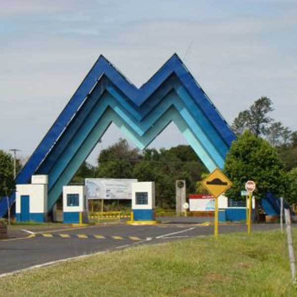 Confusão no balneário de Martinópolis termina com dois feridos a tiros